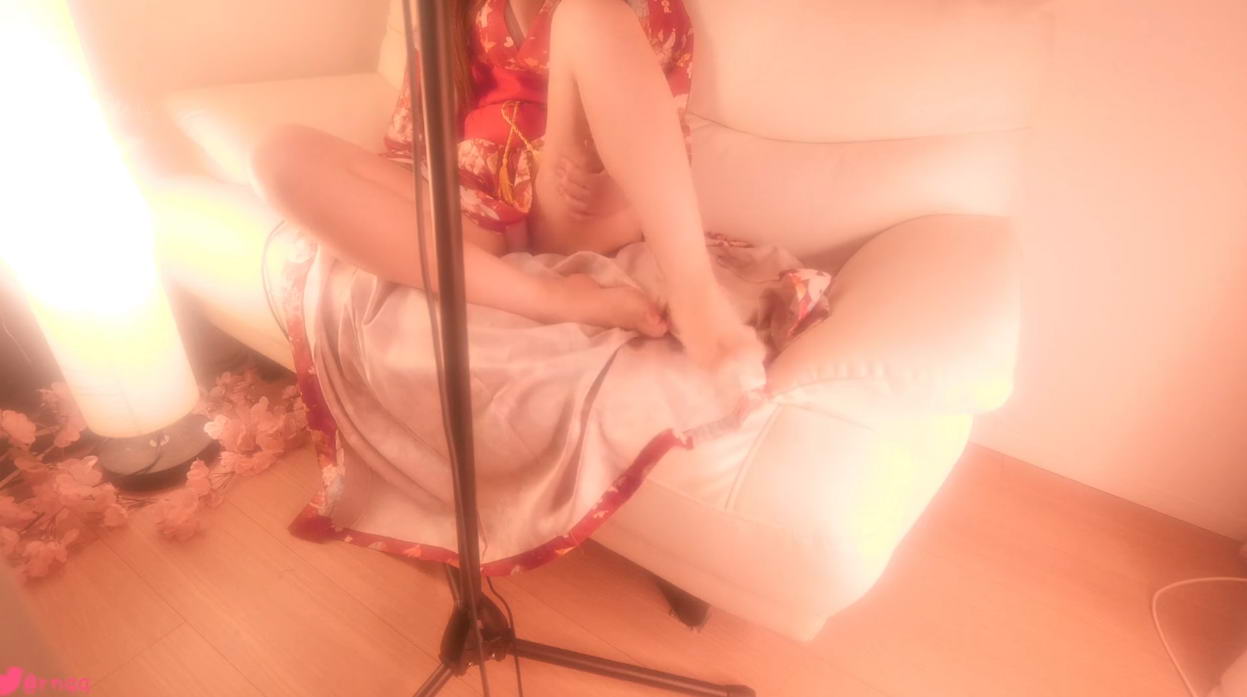 她那身着凌乱浴衣的她的激烈舔耳!1080HD完整版【超级ASMR】【1G】 畅玩游戏 预览第2张-XACG动漫资源社——中文ACG动漫游戏社区