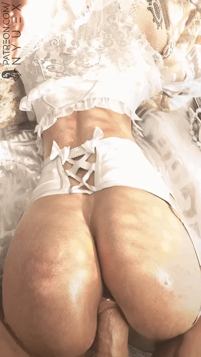 [3D/无修/NTR] NyueX 9月新作：Bride Brigitte 布丽吉塔 性感新娘拍婚纱照被摄像师侵犯中出 [135M/FM/WY]